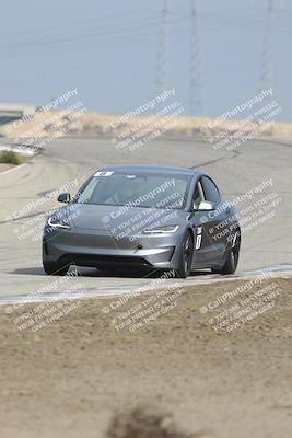 media/Oct-19-2025-Speed Ventures (Sun) [[a6e7fe67be]]/TC B/Session 2 (Outside Grapevine)/